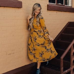 Mustard Yellow Midi Dress ♥️💛🧡